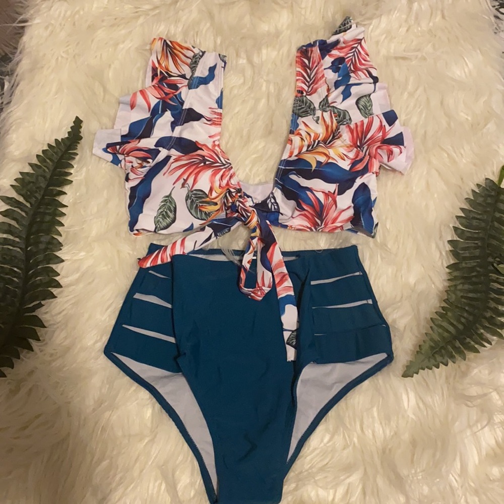 COPY - Floral print bathing suits